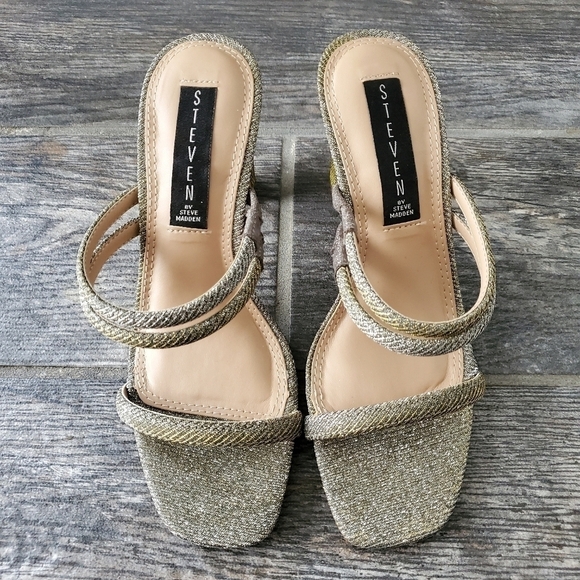 NEW Steven by Steve Madden Metallic Sandals - Picture 2 of 4